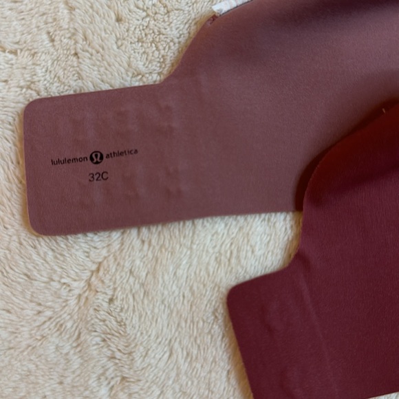 Lululemon Like Nothing Bra Size 32C - Picture 6 of 6